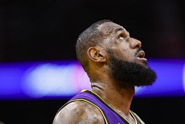 布伦森39分尼克斯送鹈鹕6连败 骑士大胜76人