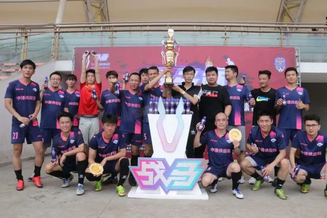 杨瀚森18+11+4帽青岛不敌浙江 新疆大胜上海